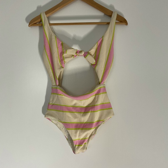L*space Striped Kylie One Piece Swimsuit size S - Picture 5 of 11